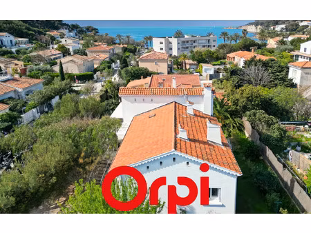 maison sanary-sur-mer 174.05 m² t-6 à vendre  1 990 000 €