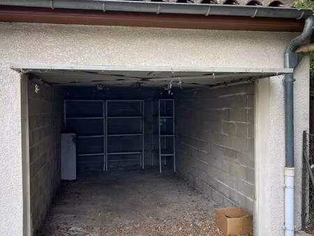 parking à louer