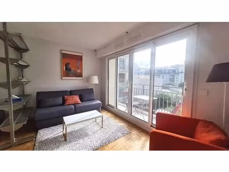 75013 - grand studio meublé