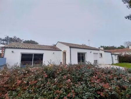 vente maison à bois-de-céné (85710) : à vendre / 187m² bois-de-céné