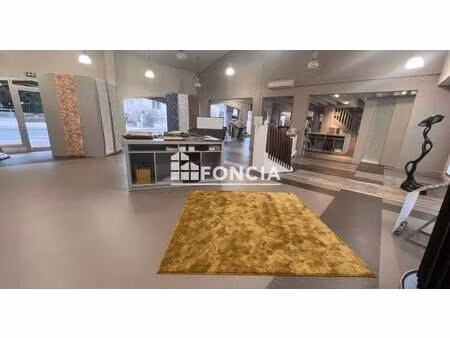 local commercial à vendre