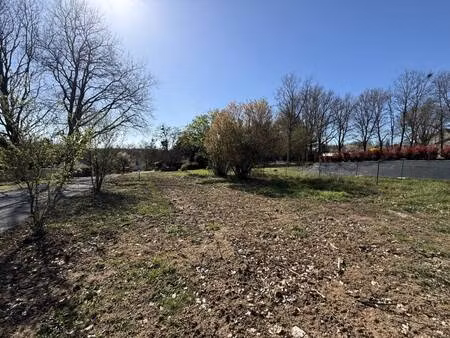 terrain constructible viabilisé à vendre