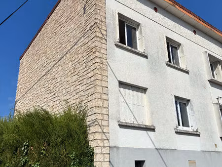 immeuble figeac 16 pièce(s) 250 m2