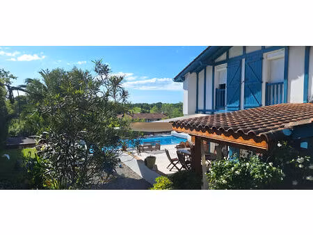 ahetze ? maison de plain-pied avec appartement indépendant t3 | vue campagne | piscine | p