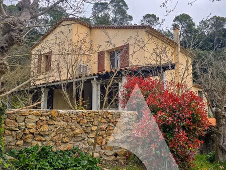 maison lorgues 4 pièce(s) 120 m2 sur terrain de 5000m²
