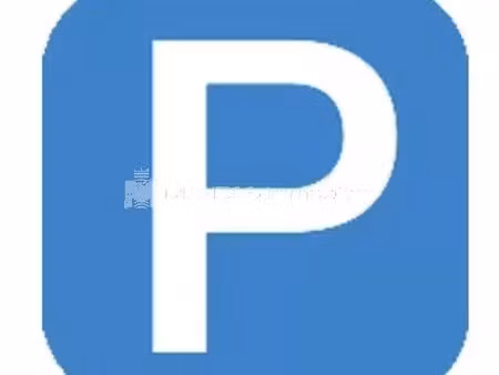 roquebrune cap matin - parking interieur