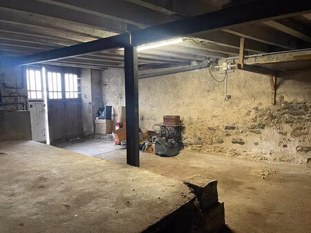 garage ou stockage de 56m² à yssingeaux