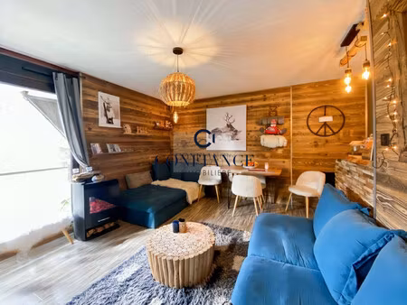 (06660) // auron proche centre vrai 2 pieces renove + ch cab
