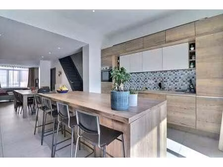maison 4 chambres entièrement rénovée à vendre