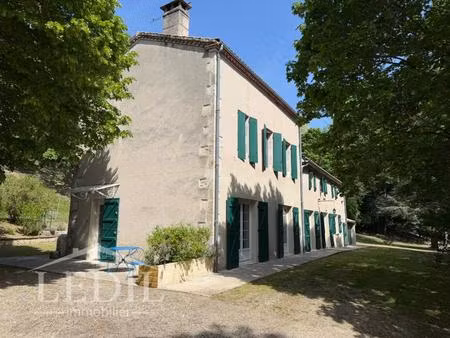 propriété 10 pièces 324 m²