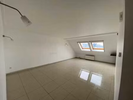 appartement 1 chambre en plein centre de charleroi