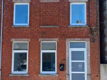 maison 2 chambres + terrasse + parking à momignies