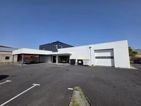 entrepôt à vendre