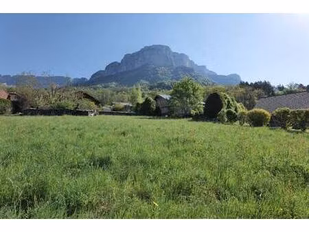 terrain constructible viabilisé à vendre