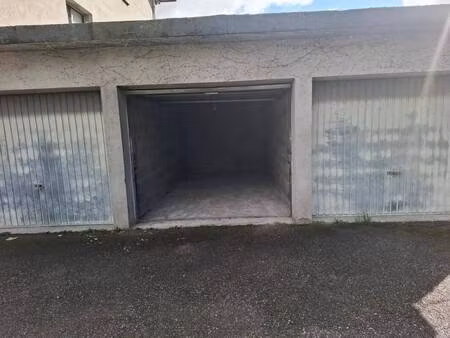 parking à louer
