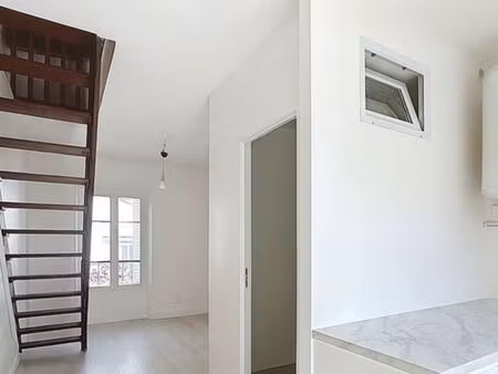 duplex refait à neuf – 8 min rer e – idéal 1er achat ou investissement