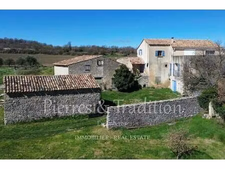 pierre et tradition en luberon
