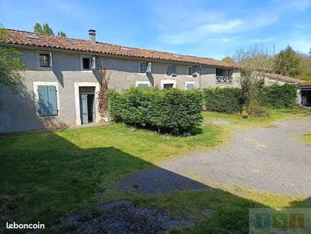 immeuble 10 pièces 350 m²