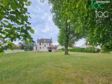 propriété 12 pièces 300 m²