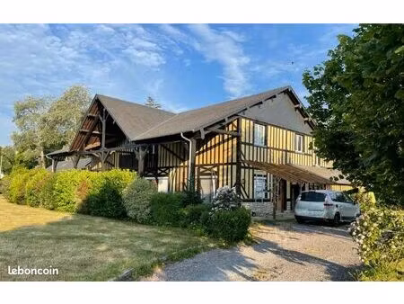 maison 10 pièces 360 m²