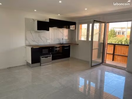appartement f1 parking tout compris