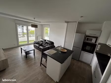 t2 meublé moderne avec balcon + parking – proche tram – saint-herblain / nantes