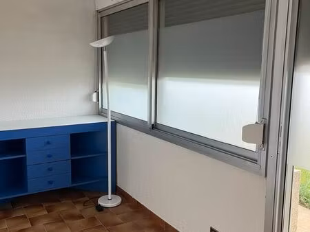 à louer pièce pour cabinet ou bureau