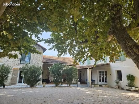 chlocation arles chambre / studio indépendante