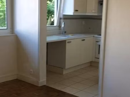appartement 2 pièces avec balcon