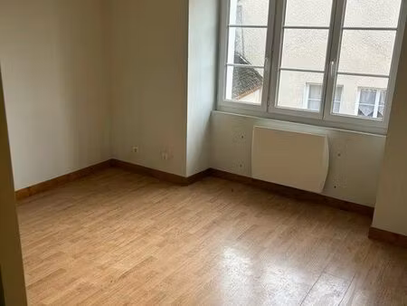 appartement à louer à salmaise