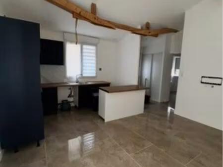 maison t2 55m² + mezzanine  clim  cuisine équipée