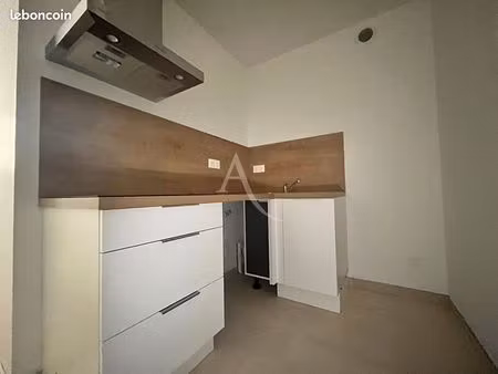 studio 1 pièce 19 m²