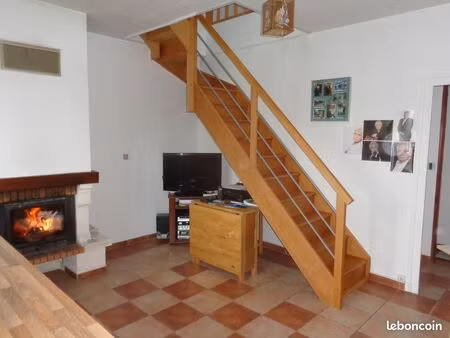 3 pièces 65 m² location côte d'or