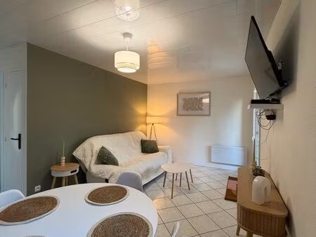 maison t2 meublée avec jardin – résidence calme – proche jonzac