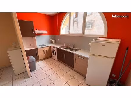 appartement t2 - rue henri michel à saint-affrique