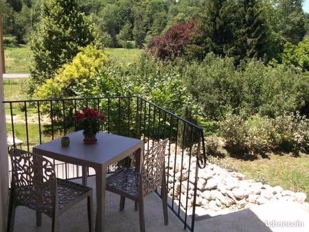 charmante maison au calme 3 pieces jardin privatif
