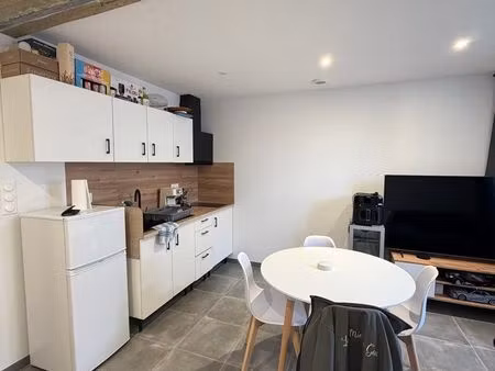 appartement t2 meublé récent avec terrasse - pérignac