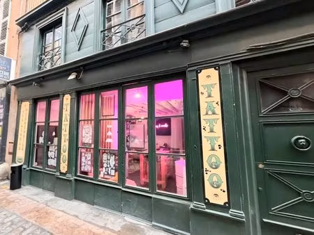 local commercial carmes esquirol