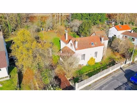 maison 114 m² + grand jardin 1.123 m² nature  volumes & potentiel exceptionnel