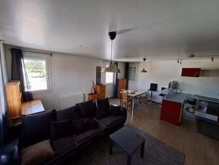 appartement grand couronne 2 pièce(s) 53 m2 avec local commercial