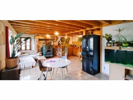 maison de 4 pièces de 94 m² à sauvessanges