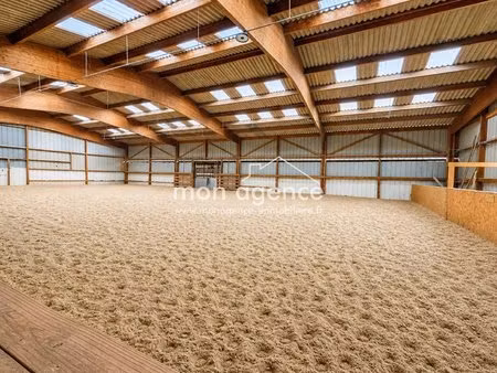 écurie 28 boxes - manège couvert - accès forêt d'eu