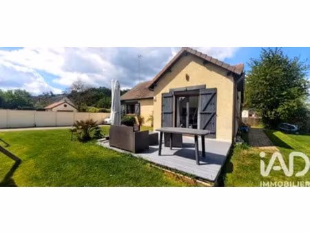 maison traditionnelle à longnes (78980)