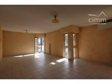bel appartement en duplex de 126 m2 au coeur de challes-les-eaux