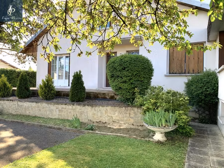 a vendre beaune maison 9 pieces avec piscine interieure et