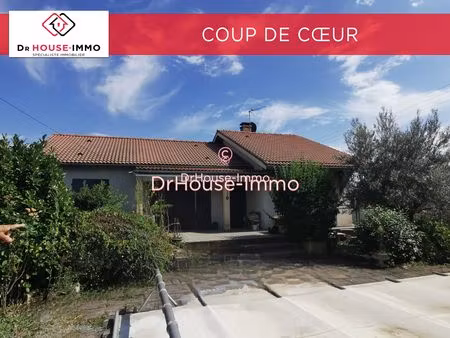 maison de 180 m² avec sous-sol sur 1000 m² et piscine.