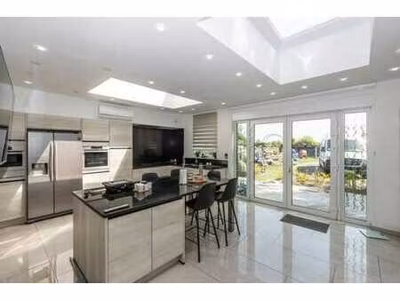 spacieuse villa de prestige avec finition haute gamme