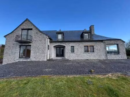 magnifique villa tout confort sur 30 a 90 ca