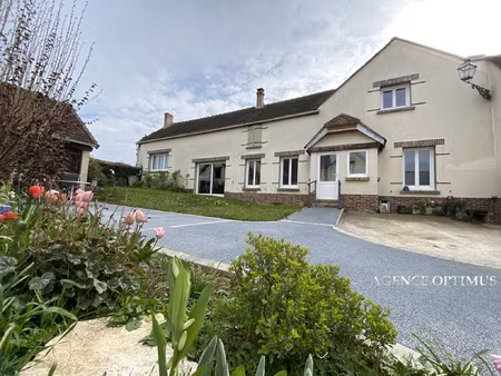 grande maison de caractere a 5 mn gare villeneuve la guyard