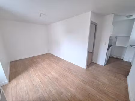 a louer - giboire bruz - appartement 2 pieces - guichen centre-ville